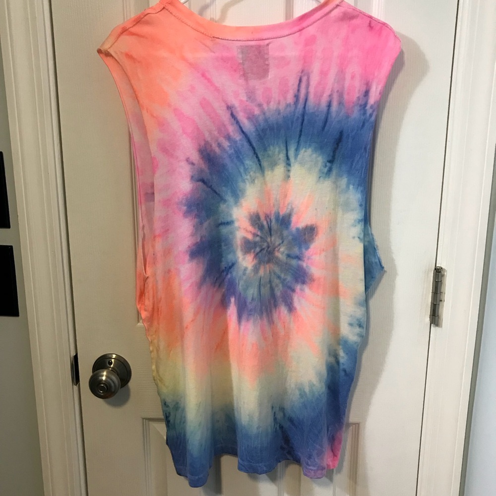 Unif Tyedye Love You Like A Hippie Loves Haircuts - Picture 5 of 5